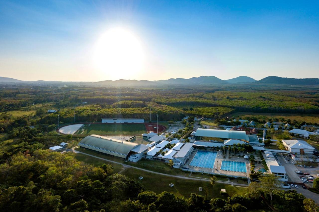 Thanyapura Sports & Health Resort Таланг Экстерьер фото